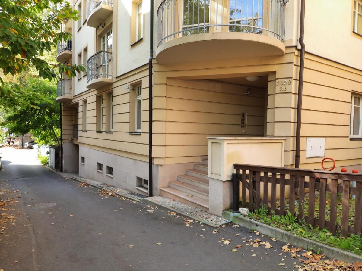 Apartman Nad Kolonadou Karlsbad Exterior foto